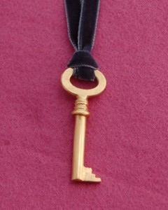 Gegoten massief gouden sleutel