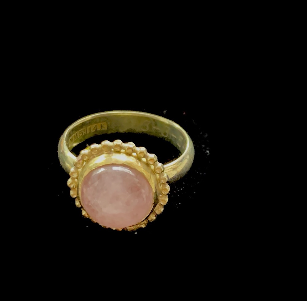 Opa's trouwring aangepast voor latere generaties!