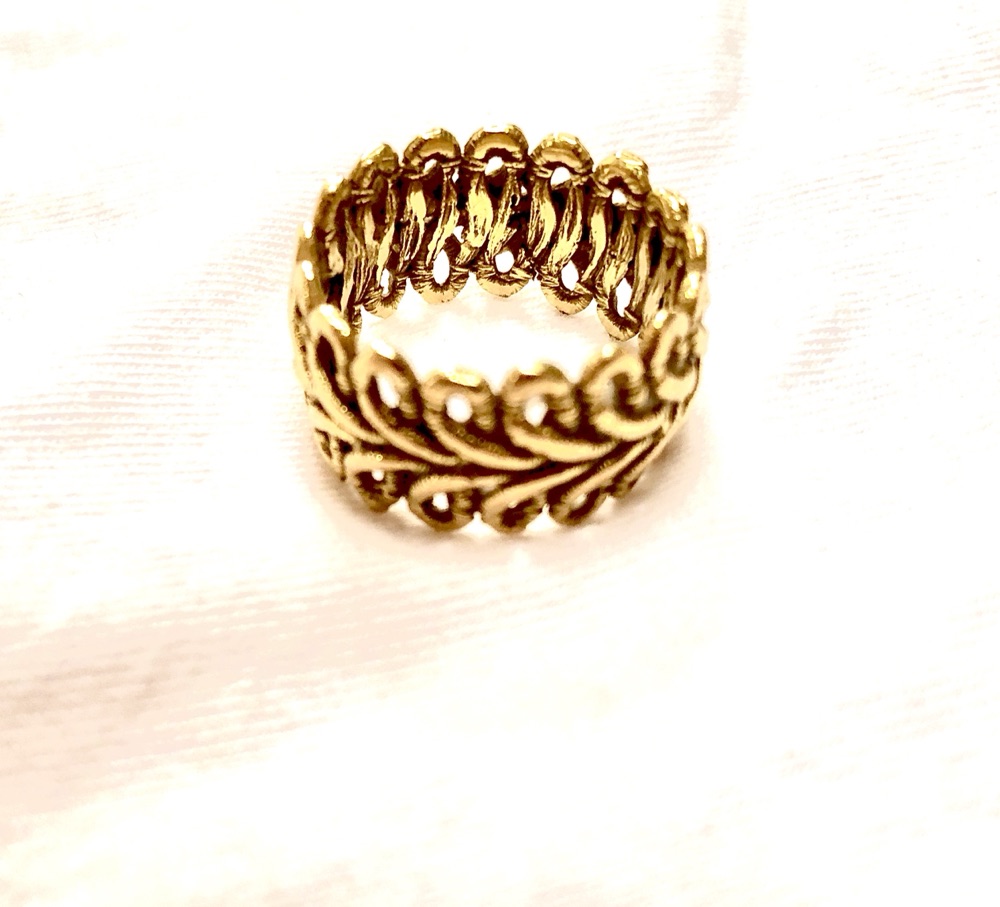 Open gouden kantring