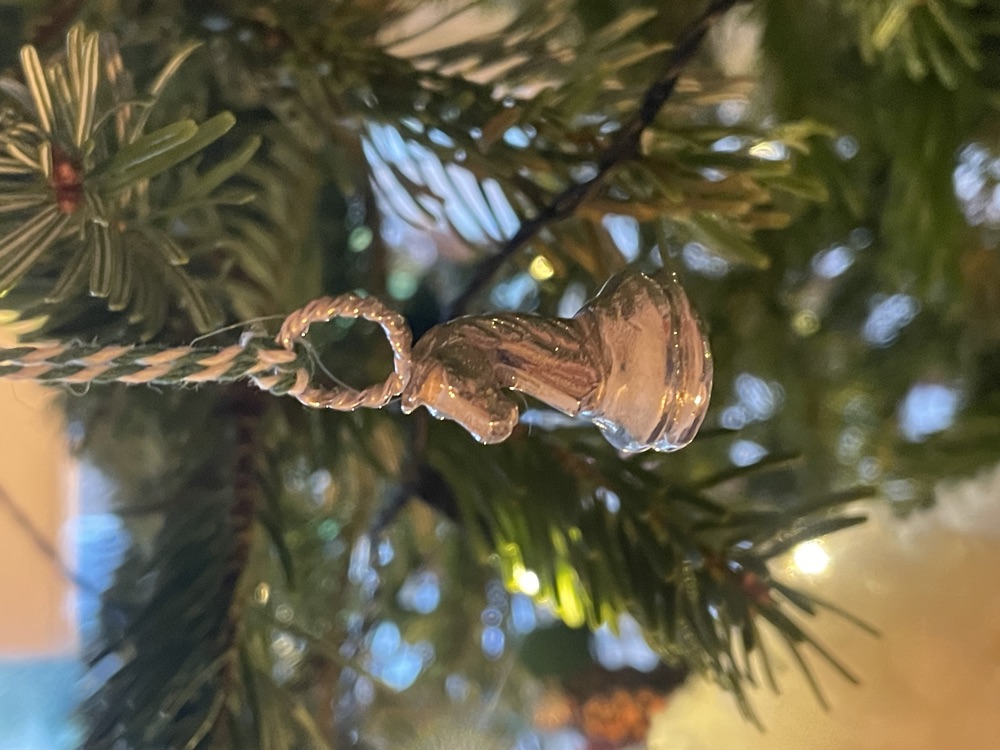 Zilveren gegoten schaakstuk paard